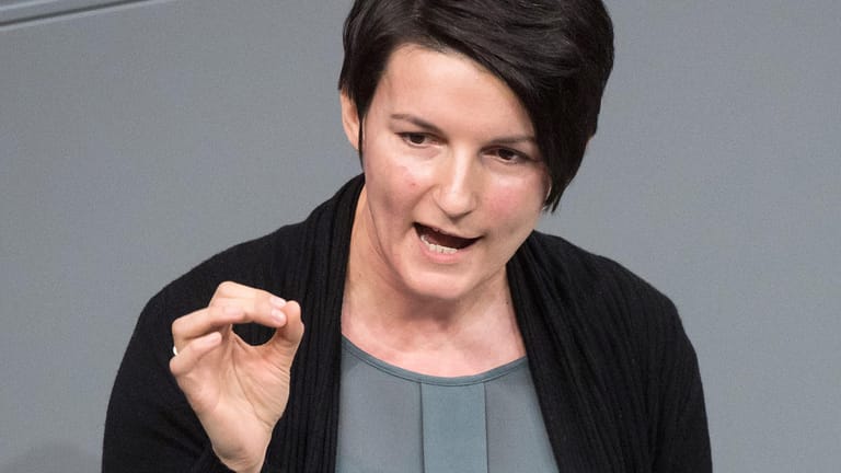 Grünen-Politikerin Irene Mihalic kritisiert die Unterbringung der Flüchtlinge.