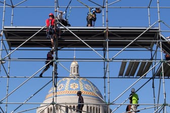 Arbeiter in Washington: Volle Auftragsbücher und ein Mangel an verfügbaren Arbeitskräften sorgen für gute Zahlen am Arbeitsmarkt.