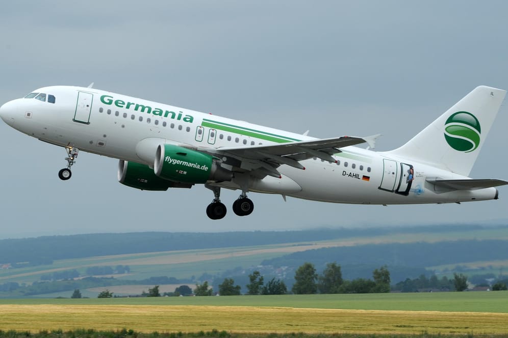 Fast anderthalb Stunden in der Luft, um am Flughafen Münster-Osnabrück zu landen: Eine Germania-Maschine vom Typ Airbus A319-112 (im Foto ein Flugzeug des gleichen Typs) hatte einen Notfall gemeldet.