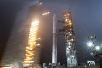 Die "Atlas"-Rakete vor dem Start: An Bord wird die "InSight"-Station ins All transportiert.