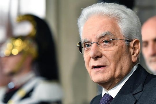 Präsident Sergio Mattarella hat die Regierungsbildung zwischen den Parteien für gescheitert erklärt.