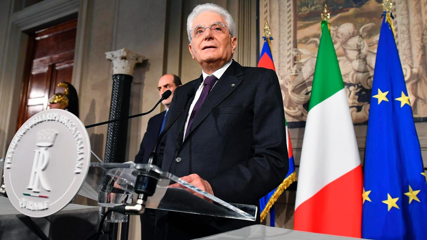 Sergio Mattarella nach der letzten erfolglosen Sondierungsrunde: Der italienische Staatspräsident will die Bildung einer neutralen Regierung und anschließende Neuwahlen anstreben.