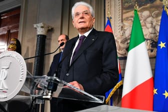 Sergio Mattarella nach der letzten erfolglosen Sondierungsrunde: Der italienische Staatspräsident will die Bildung einer neutralen Regierung und anschließende Neuwahlen anstreben.
