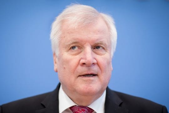 Horst Seehofer bei der Präsentation der Polizeilichen Kriminalstatistik 2017.
