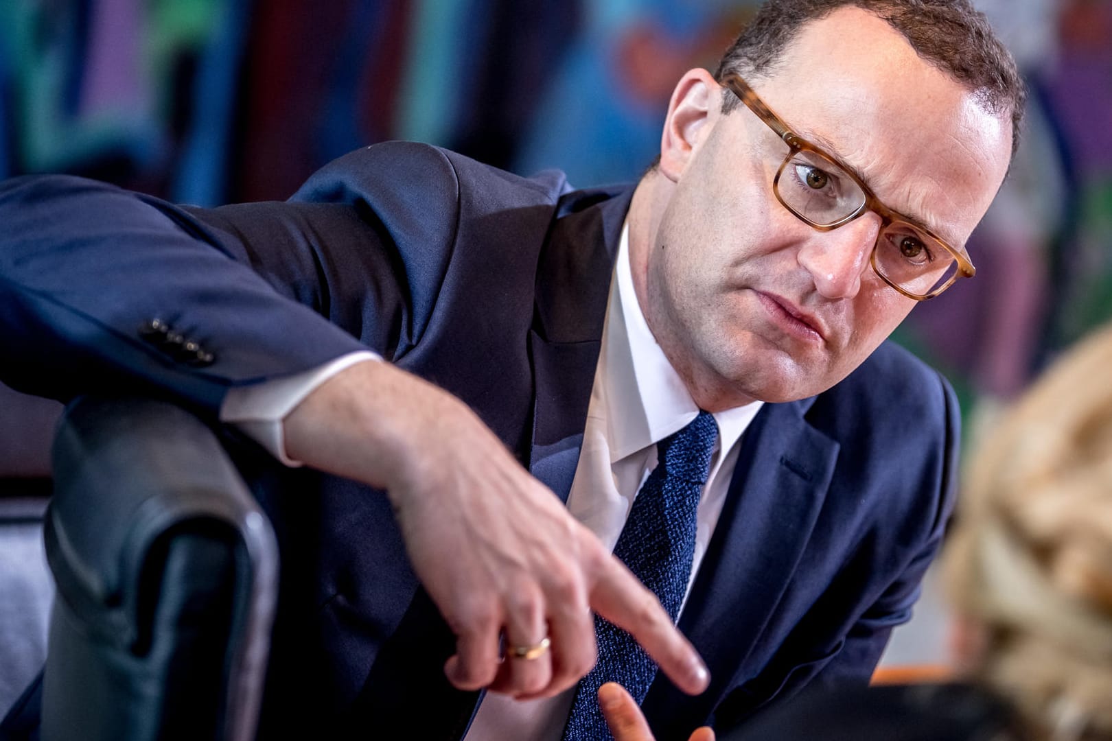 Gesundheitsminister Jens Spahn: Der CDU-Politiker reagierte in einem Interview mit Unverständnis auf die Kritik der Kirche, Kreuze in Amtsstuben seien eine reine politische Instrumentalisierung.