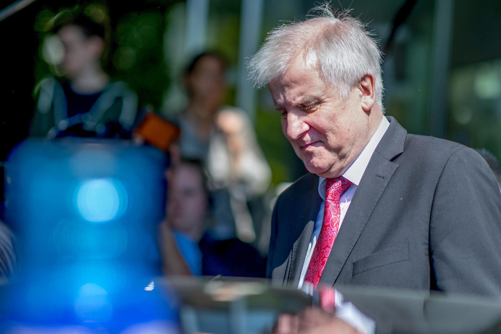 Horst Seehofer bei der Vorstellung der Polizeilichen Kriminalstatistik: Die neuen Zahlen beinhalten nicht alle Straftaten, die in Deutschland begangen werden.