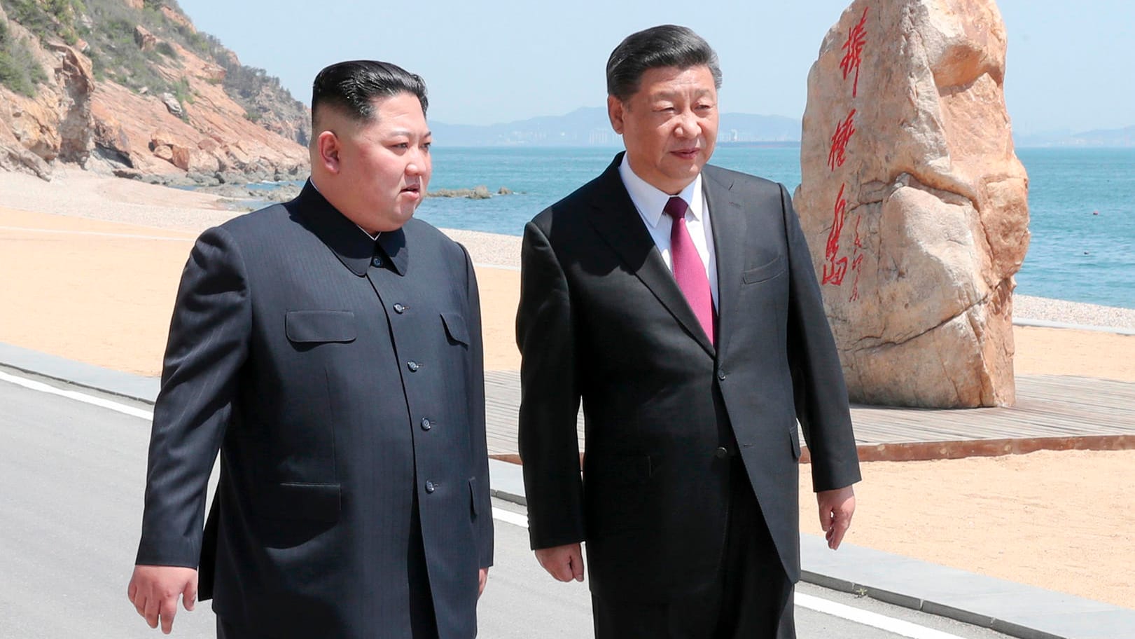 Die Hafenstadt Dalian in China: Xi Jinping Kim Jong Un haben sich erneut getroffen, um die "bilateralen Beziehungen und die innerkoreanische Situation" zu verbessern. Die Hafenstadt Dalian in China: Xi Jinping Kim Jong Un haben sich erneut getroffen, um die "bilateralen Beziehungen und die innerkoreanische Situation" zu verbessern.