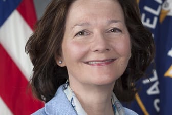 Gina Haspel: Sie ist Trumps Kandidatin für den Posten der CIA-Chefin – doch in ihrer Senatsanhörung könnte es aufgrund der Vorwürfe eng werden.