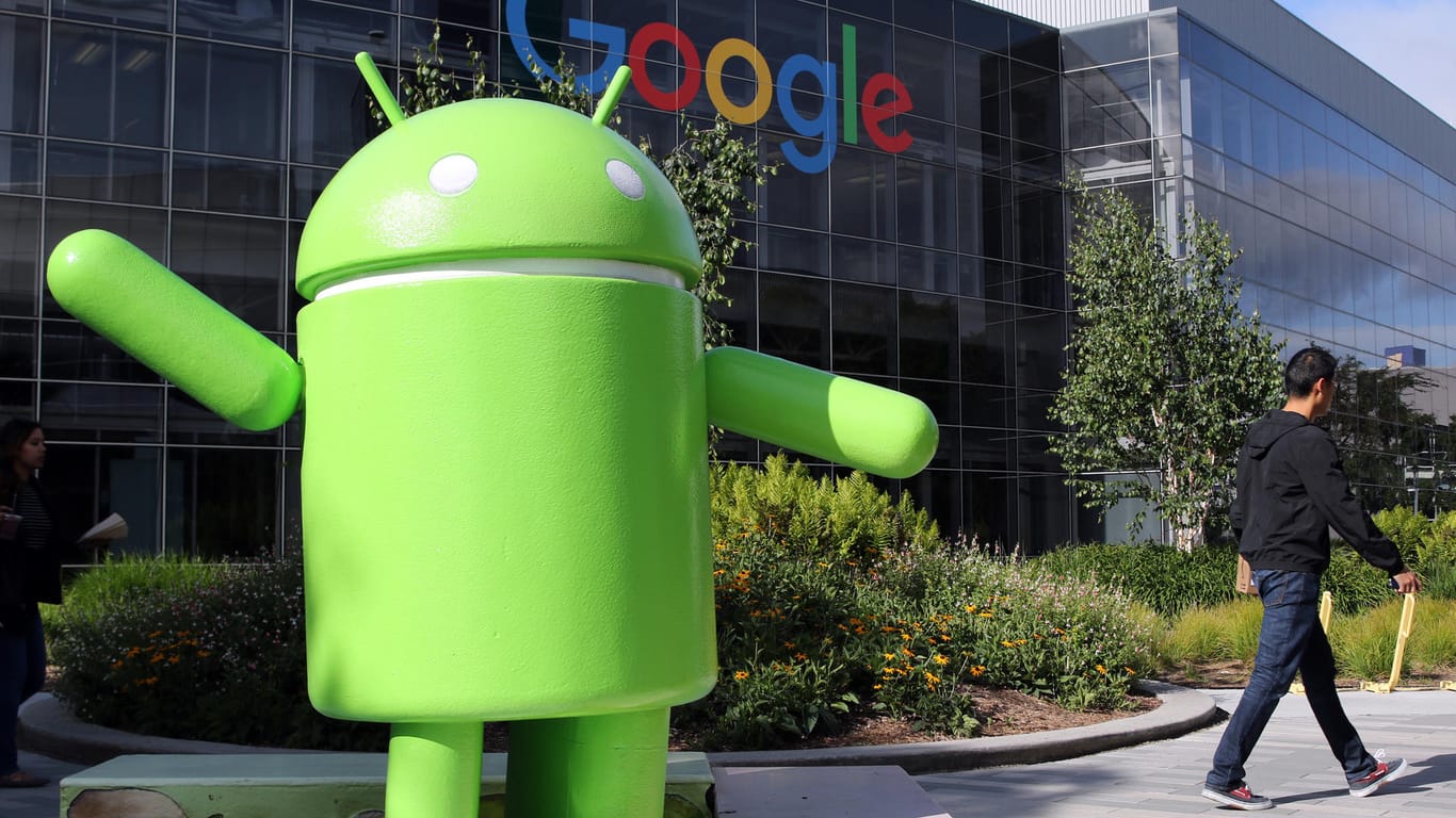 Android P: Eine übergroße Android-Figur auf dem Firmencampus von Google im kalifornischen Mountain View (Symbolbild).