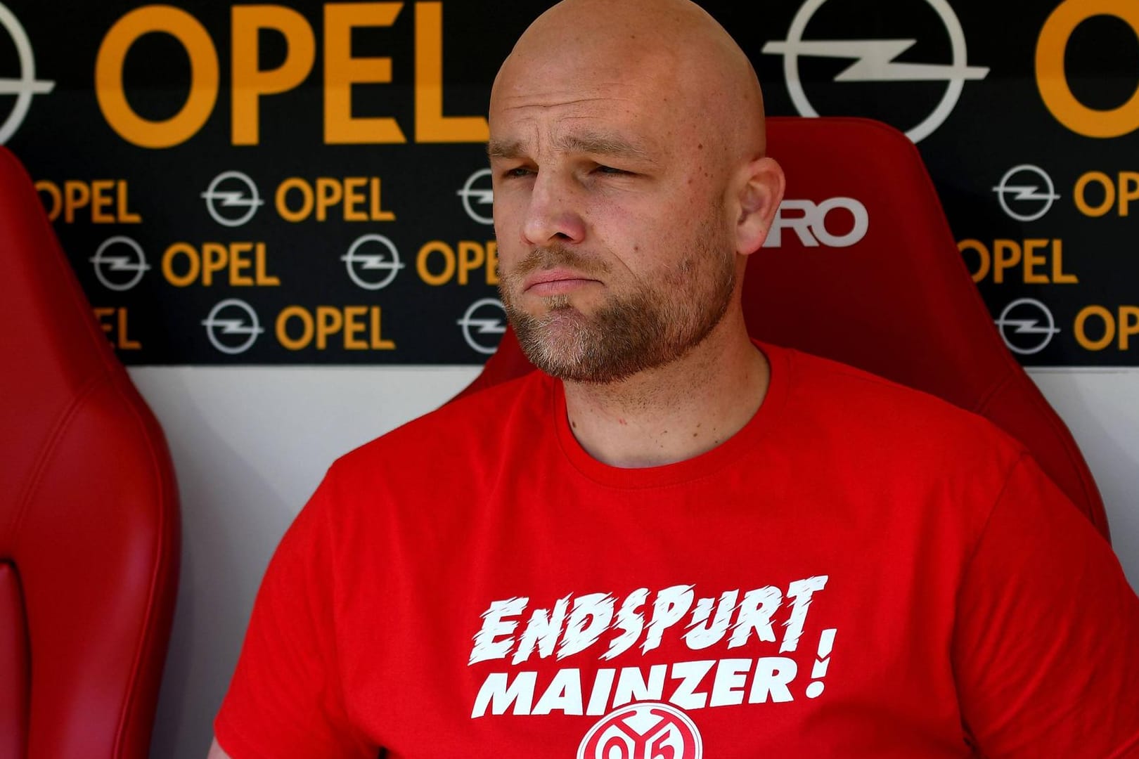 Rouven Schröder: Mit Mainz rettete er sich zweimal nur knapp vor dem Abstieg.