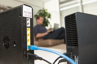 Cloud-Speicher im Haus: Die einfachste Lösung für den persönlichen Onlinespeicher ist eine USB-Festplatte, die am Router angesteckt wird.