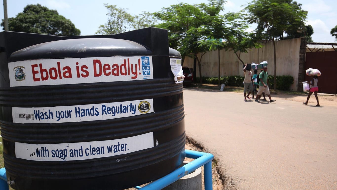 Ein Tank mit chloriertem Wasser: Im Kongo versuchen die Behörden zusammen mit der WHO, einen neuen Ausbruch des Ebola-Virus einzudämmen.