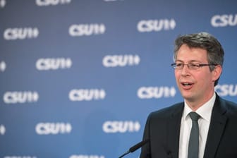 "Die AfD ist ein Feind von allem, für das Bayern steht", heißt es in einem Strategiepapier von CSU-Generalsekretär Markus Blume.