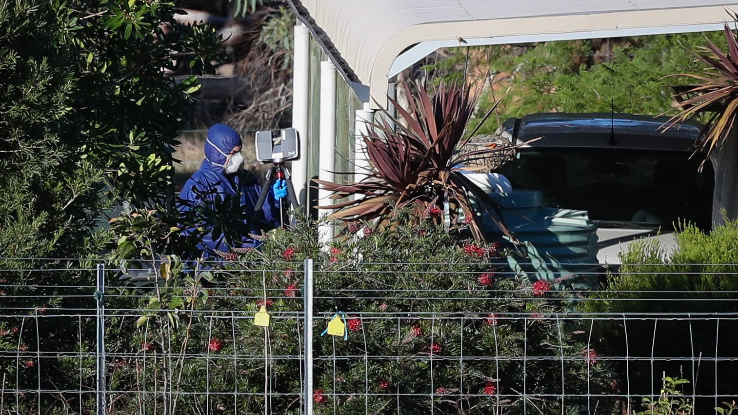 Ermittlungen auf der australischen Farm: Der Großvater soll bei dem Familiendrama der Täter sein. Ermittlungen auf der australischen Farm: Der Großvater soll bei dem Familiendrama der Täter sein.