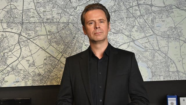 4,03 Millionen Zuschauer schalteten am Freitag den Fernseher ein, um Matthias Matschke in der Rolle des "Professor T. 4,03 Millionen Zuschauer schalteten am Freitag den Fernseher ein, um Matthias Matschke in der Rolle des "Professor T.