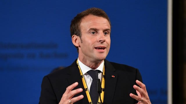 In Cannes wird Emmanuel Macron in einer Szene des Dokumentarfilms "On the Road in France" zu sehen sein. In Cannes wird Emmanuel Macron in einer Szene des Dokumentarfilms "On the Road in France" zu sehen sein.