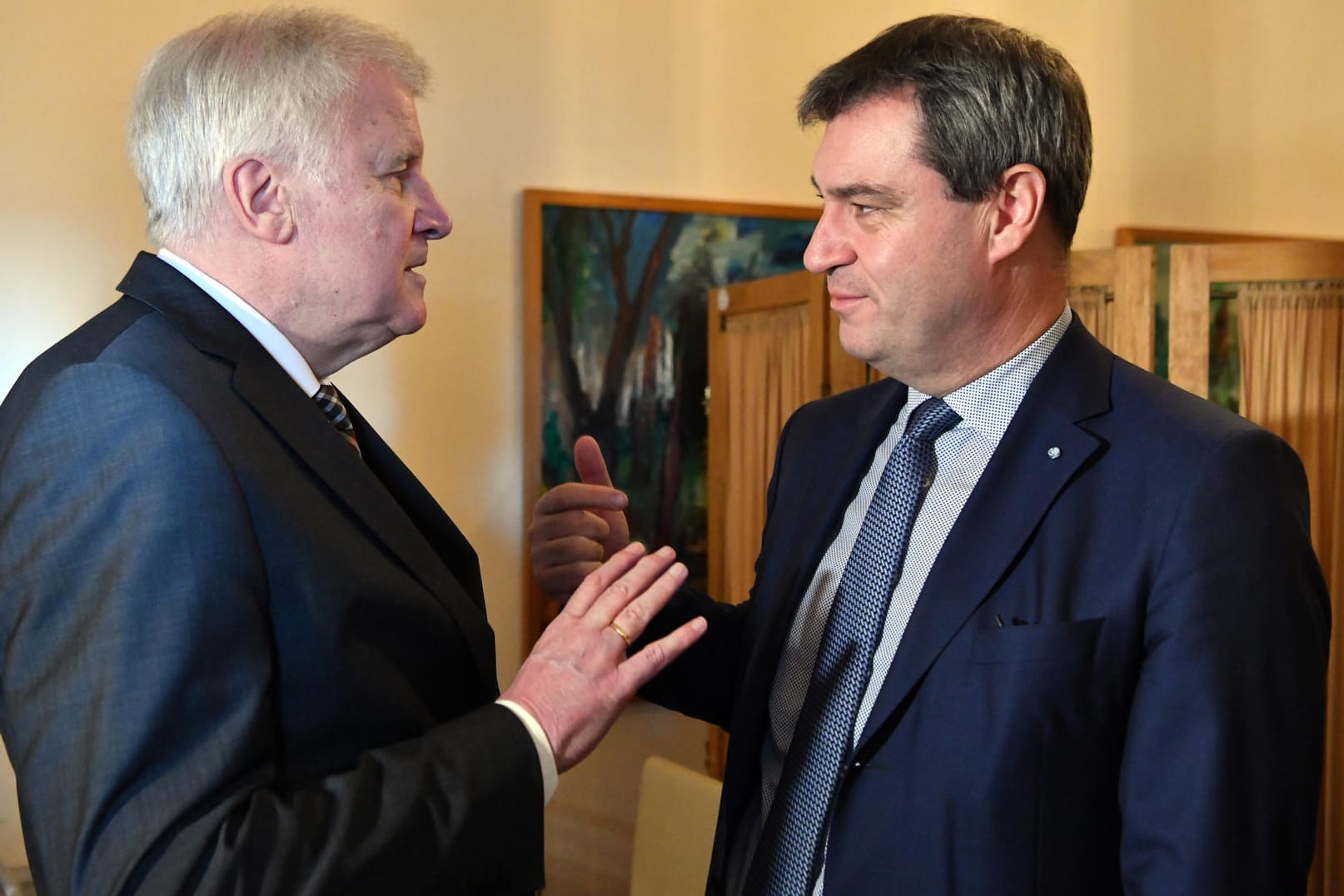 Horst Seehofer und Markus Söder (beide CSU): Die CSU steht vor der schwierigen Aufgabe, bei der Landtagswahl in Bayern im Oktober die absolute Mehrheit zu verteidigen.