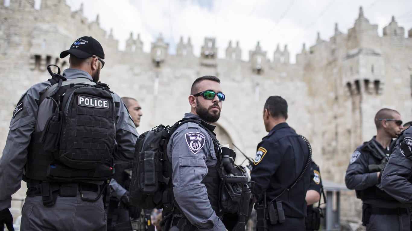 Israelische Polizisten in Jerusalem: Am Montag wird die US-Botschaft am 70. Jahrestag der Staatsgründung gefeiert – es wird mit Blutvergießen gerechnet.