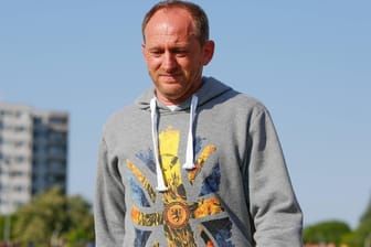 Abstieg unter Tränen: Braunschweig-Trainer Lieberknecht nach dem dramatischen Saisonfinale.