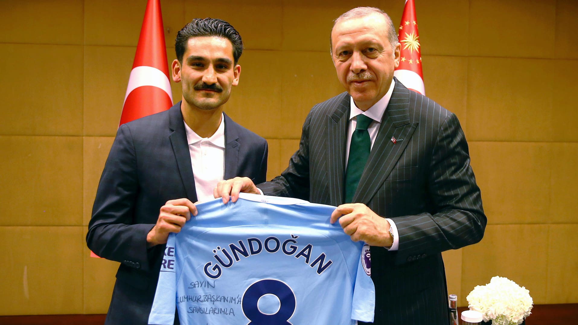 Gündogan und Erdogan in London: "Eine Geste der Höflichkeit."