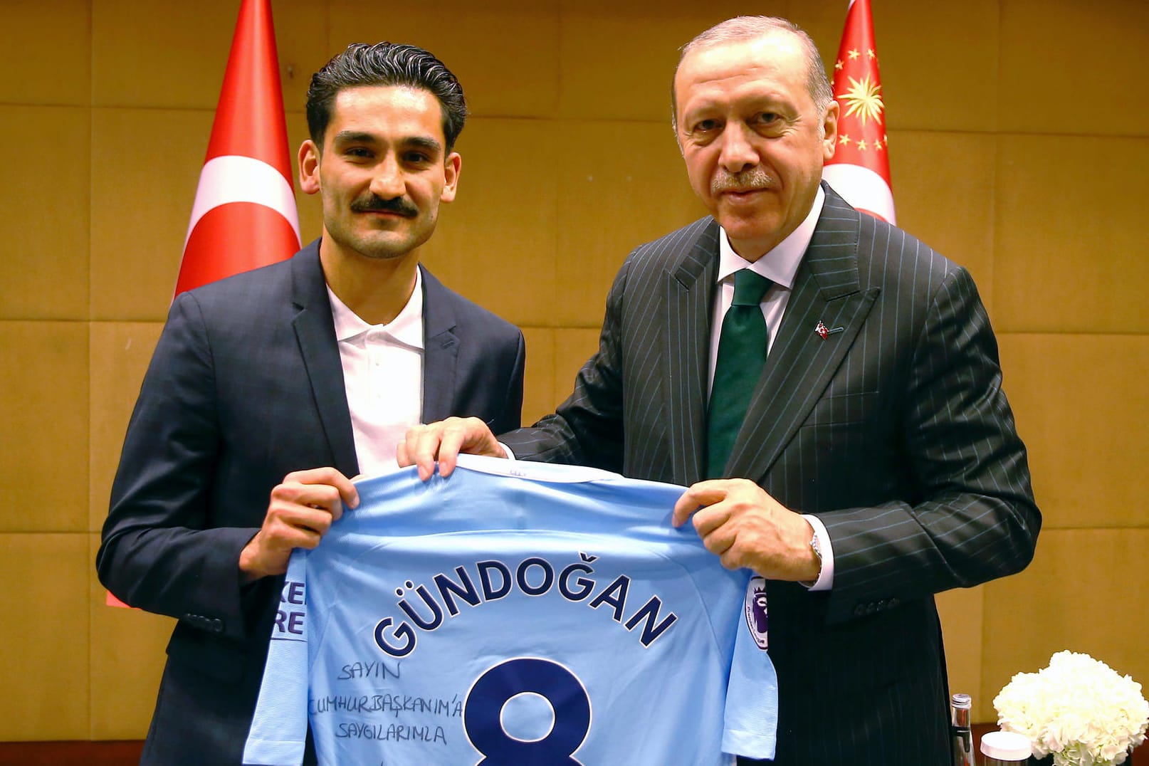 Gündogan und Erdogan in London: "Eine Geste der Höflichkeit."