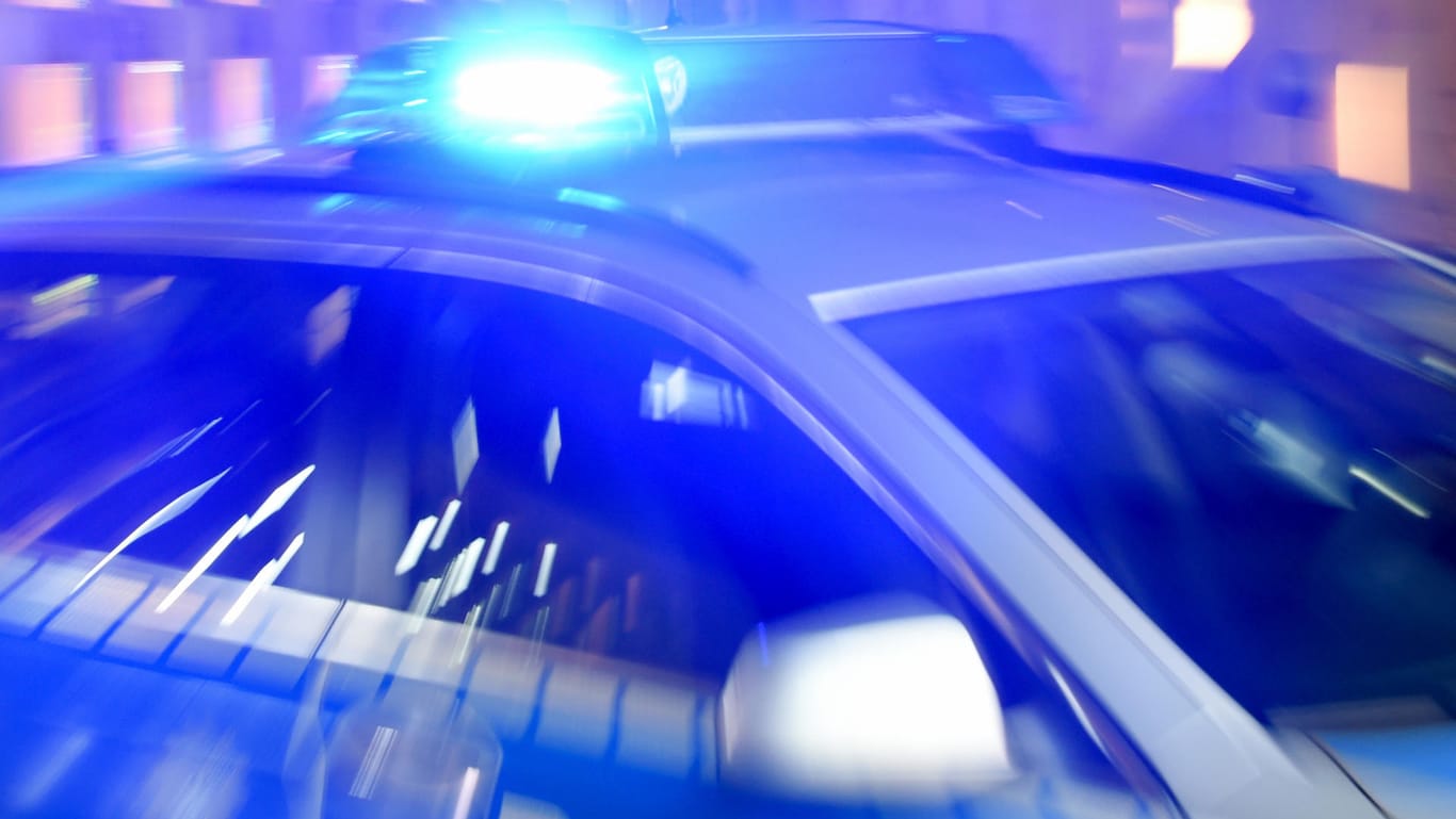 Illegales Autorennen in Mannheim: Die Polizei spricht von "jugendlichem Übermut" (Symbolfoto).