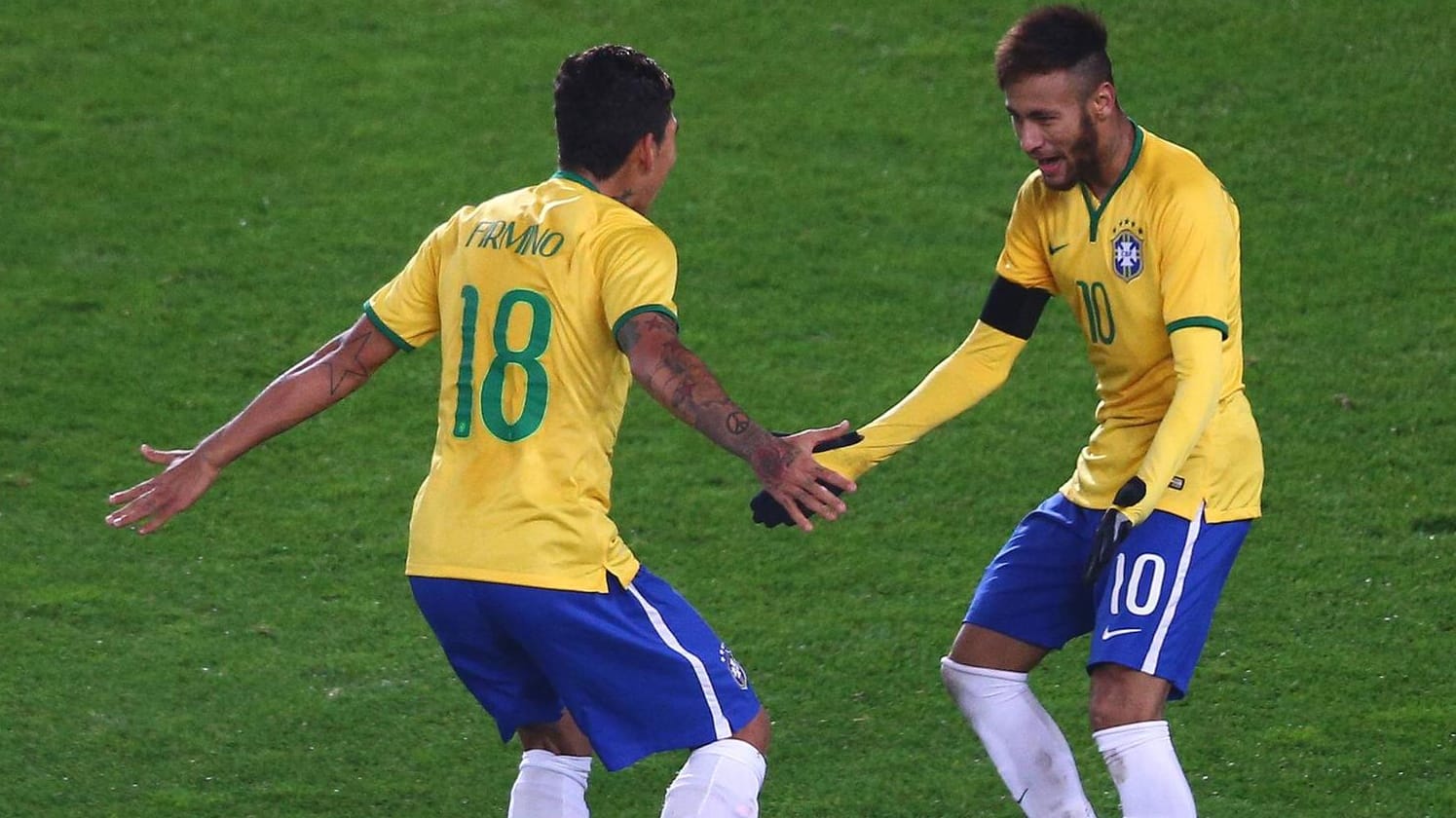 Für Brasilien in Russland dabei: Roberto Firmino (l.) und Neymar.