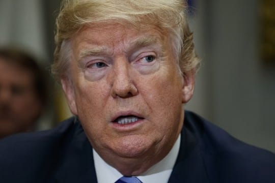 Trump nannte die Informationslecks im Weißen Haus eine "massive Übertreibung seitens der Fake News Medien".