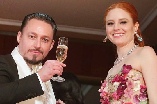 Klemens Hallmann hat Barbara Meier einen spektakulären Heiratsantrag gemacht.