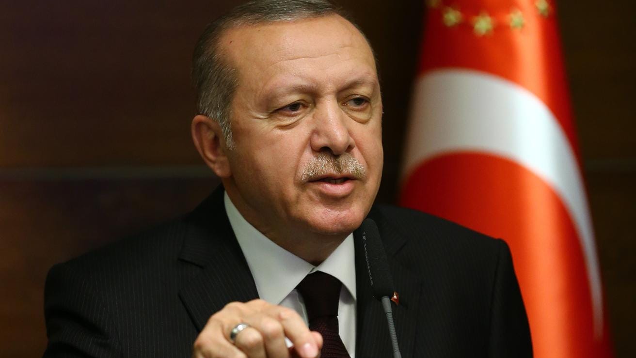 Der türkische Präsident Recep Tayyip Erdogan während einer Rede: Türkei fordert Israels Generalkonsul in Istanbul zur Ausreise auf. Der türkische Präsident Recep Tayyip Erdogan während einer Rede: Türkei fordert Israels Generalkonsul in Istanbul zur Ausreise auf.