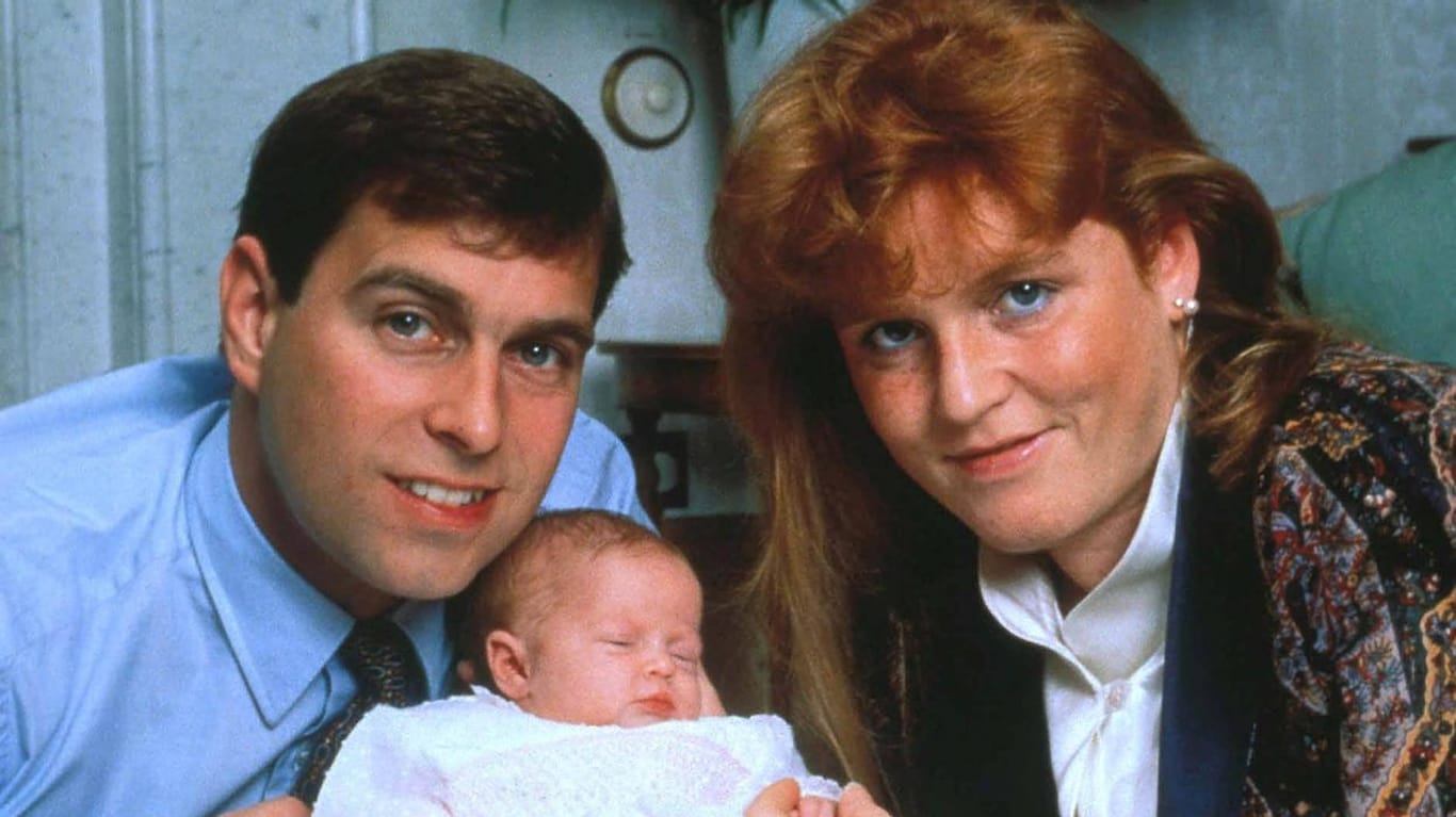Die Familien-Idylle hielt nicht lange: Prinz Andrew und Herzogin Sarah "Fergie" Ferguson mit ihrer erstgeborenen Tochter, Prinzessin Beatrice.
