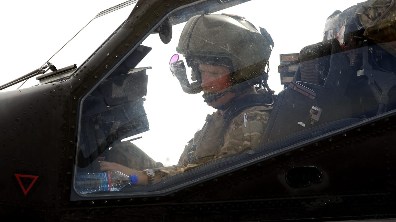 Im Helikopter: Prinz Harry während seiner Zeit in Afghanistan.