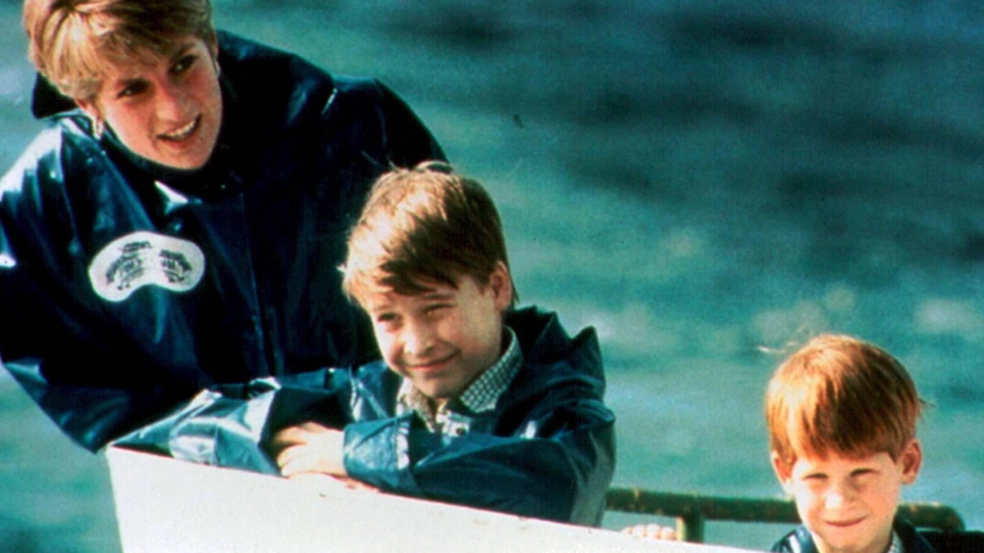 William und Harry mit ihrer geliebten Mutter: Ihren Tod konnte vor allem der Jüngere lange nicht verarbeiten.