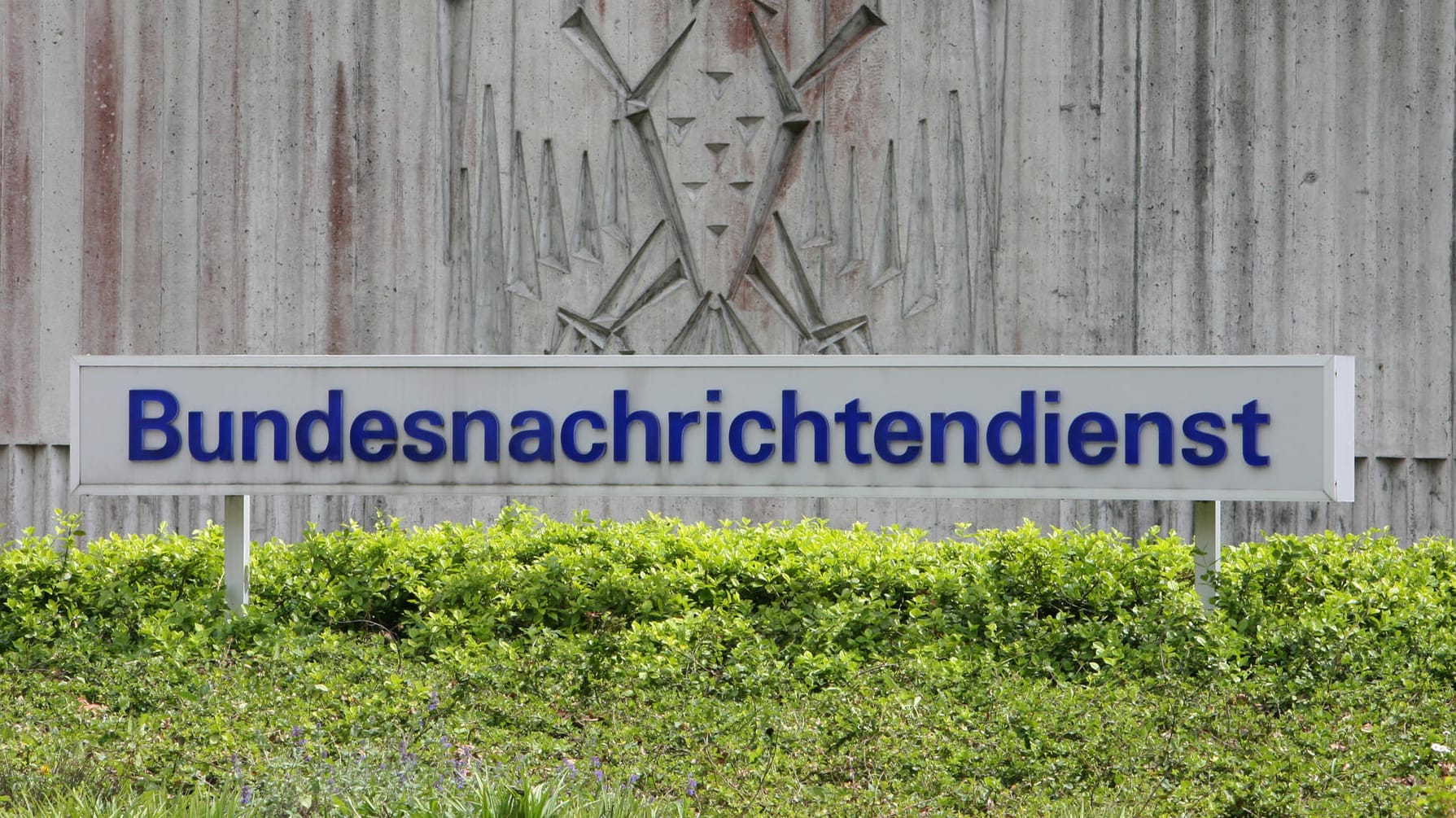 Bundesnachrichtendienst: Der Geheimdienst soll Informationen über das sowjetische Nervengift besorgt haben. Bundesnachrichtendienst: Der Geheimdienst soll Informationen über das sowjetische Nervengift besorgt haben.