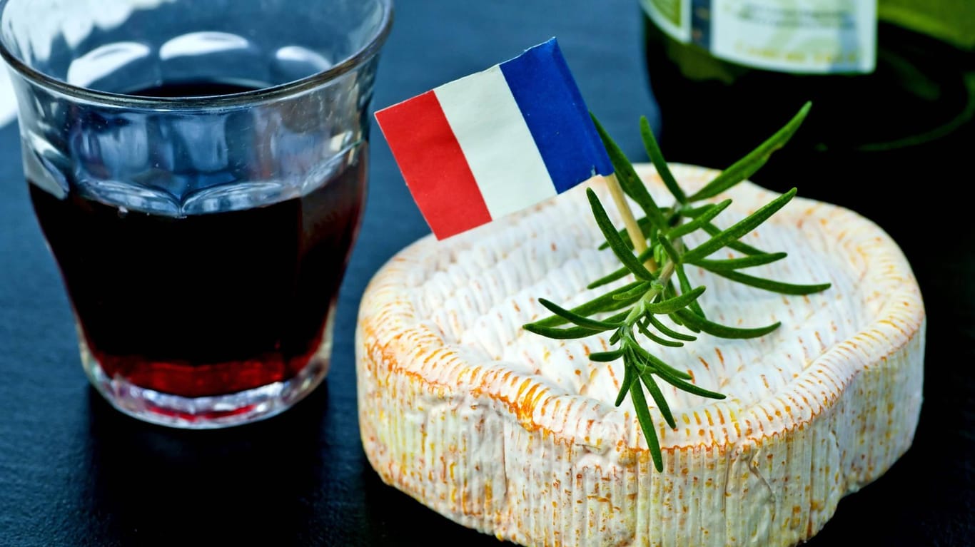 Normandie-Camembert: Der seit Jahren andauernde Streit um den französischen Weichkäse endet mit empörten Spitzenköchen.