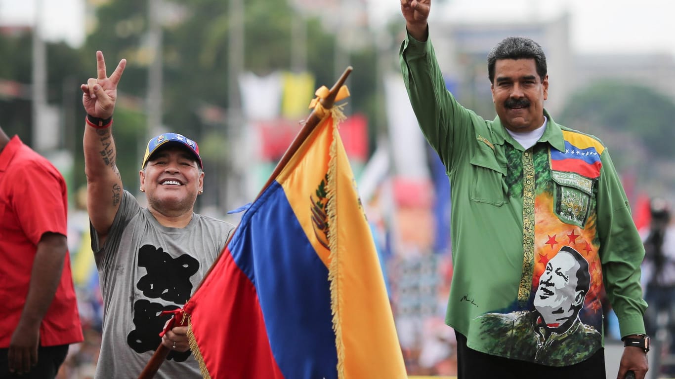 Nicolas Maduro und Diego Maradona: Maduro will sich bei der Abstimmung am 20. Mai bis 2025 im Amt bestätigen lassen.