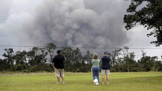 Seit Wochen gibt die Erde auf der zu den USA gehörenden Inselgruppe Hawaii keine Ruhe. Seit Wochen gibt die Erde auf der zu den USA gehörenden Inselgruppe Hawaii keine Ruhe.