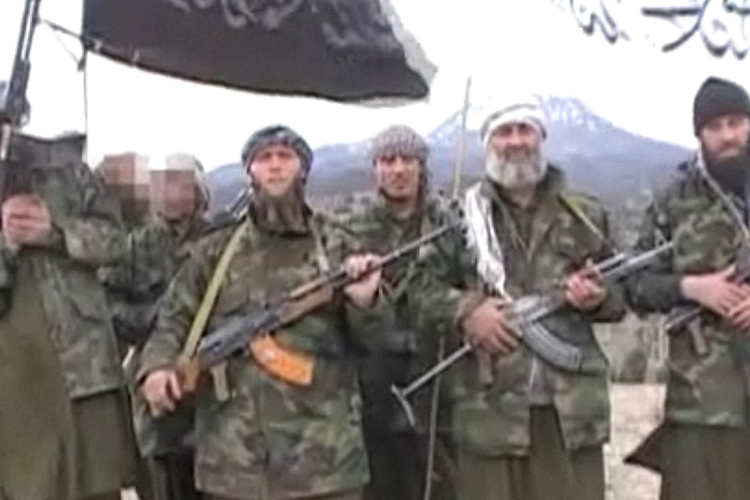 Ein Screenshot eines Videos deutscher Islamisten von 2009: Auch viele deutsche Islamisten sind in den sogenannten Heiligen Krieg gezogen. (Archivbild)