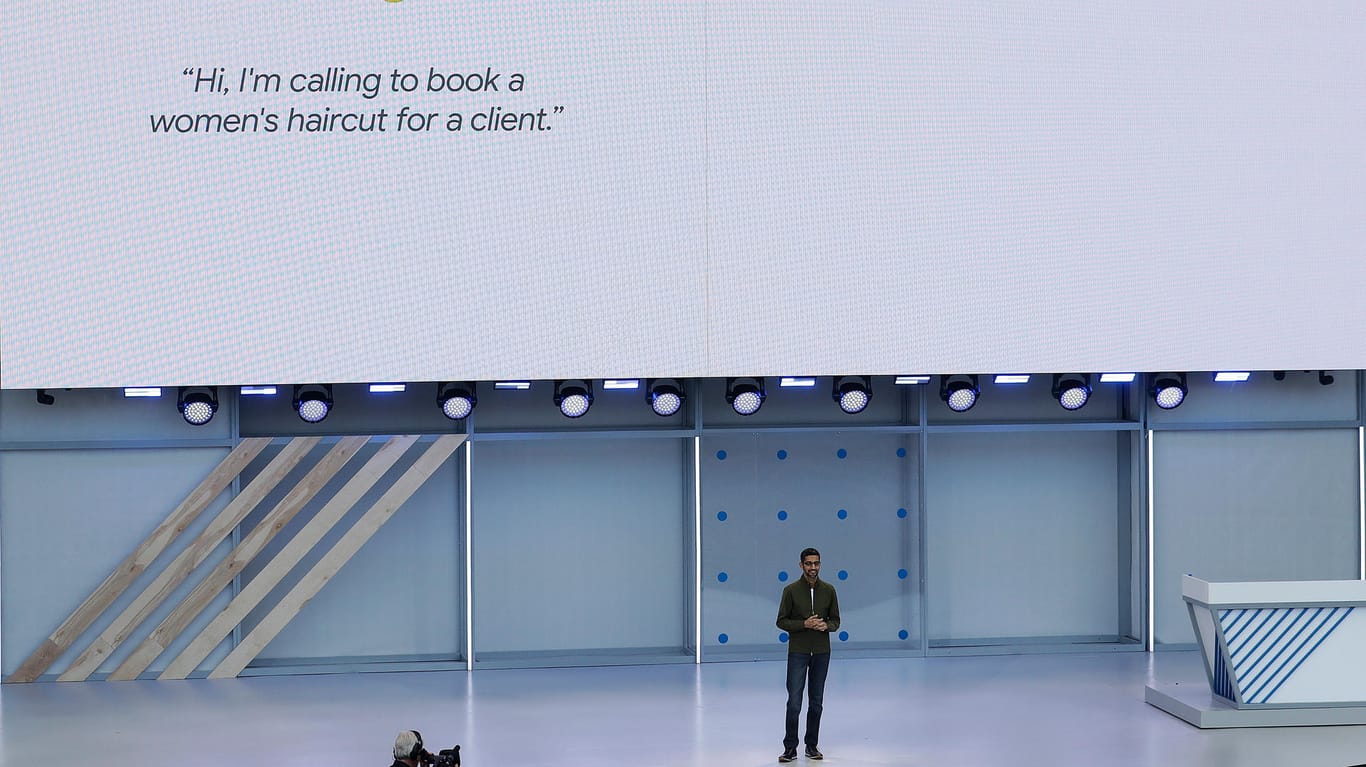 Google-Chef Sundar Pichai stellt die Künstliche Intelligenz "Google Duplex" vor
