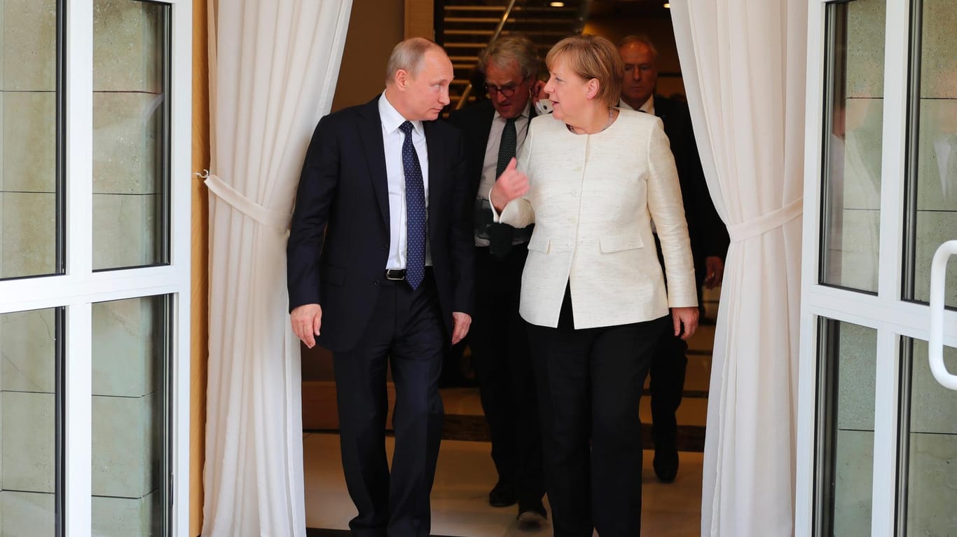 Merkel und Purtin nach dem Treffen: Es gibt viel zu besprechen.