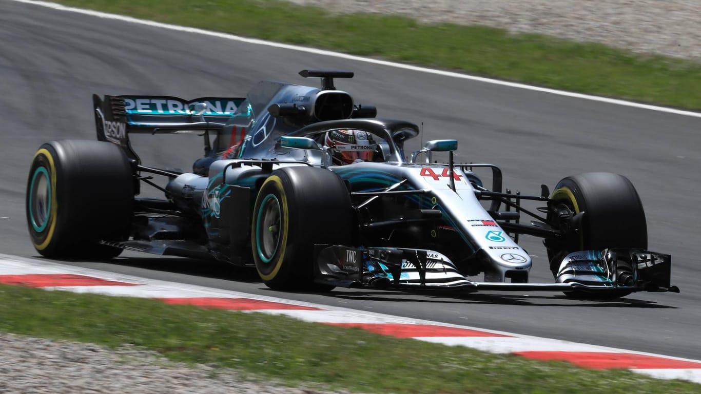 Lewis Hamilton: Der Titelverteidiger führt auch in dieser Saison die Fahrerwertung an.