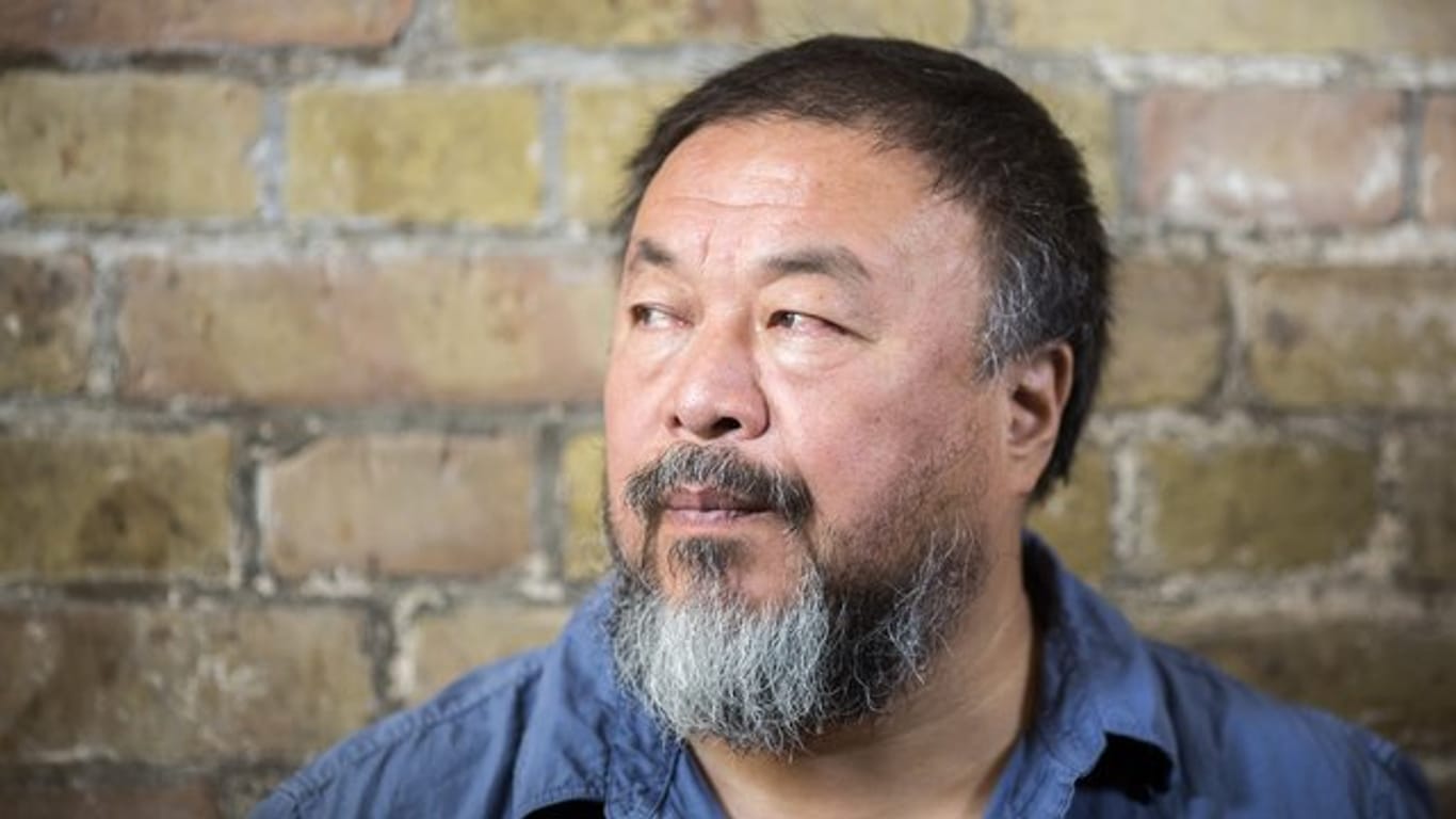 Multikünstler Ai Weiwei nimmt am Poesiefestival in Berlin teil.