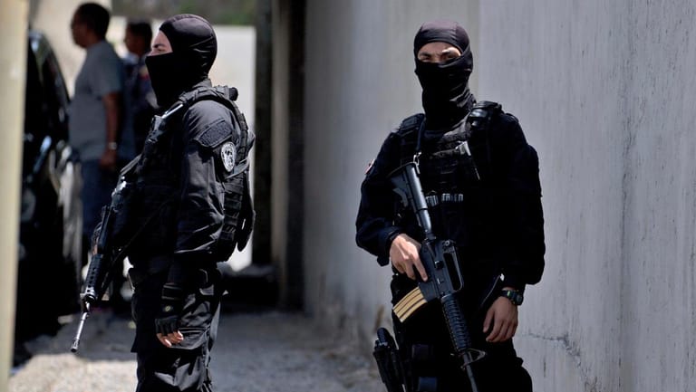 Polizisten in Caracas: Die hohe Kriminalität wird in Venezuela zu einem immer größeren Problem.