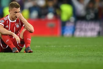 Bayerns Joshua Kimmich braucht nach der Pokal-Niederlage gegen Frankfurt Zeit.