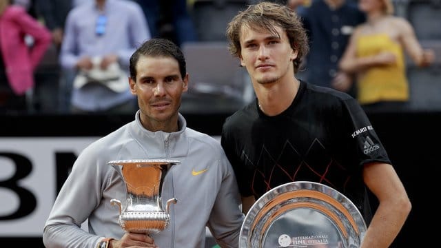 Zum achten Mal hat Rafael Nadal (l) das Masters-Turnier in Rom gewonnen. Zum achten Mal hat Rafael Nadal (l) das Masters-Turnier in Rom gewonnen.