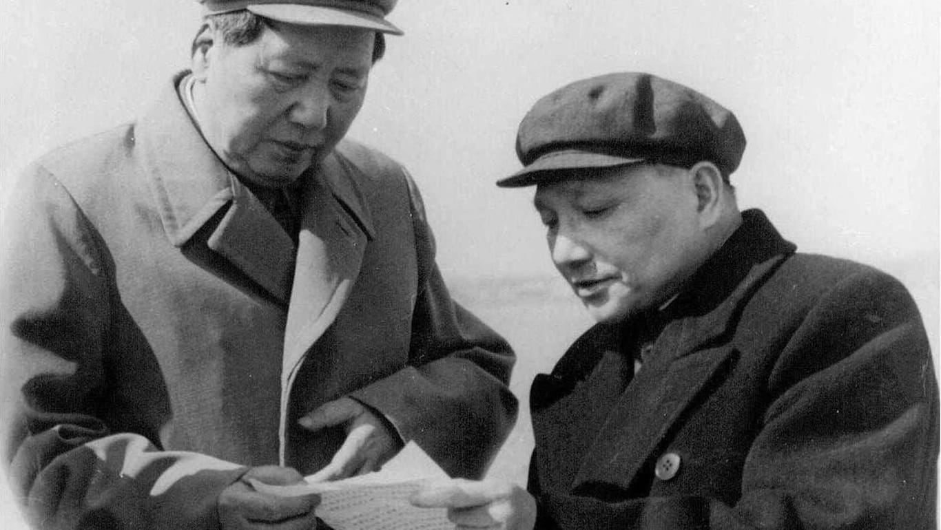 Mao Zedong und Deng Xiaoping: Nach Maos Tod suchte Deng einen Weg der wirtschaftlichen Öffnung Chinas.