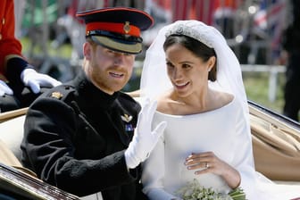 Prinz Harry und Herzogin Meghan: Nach zwei Jahren Beziehung haben sie sich das Jawort gegeben.