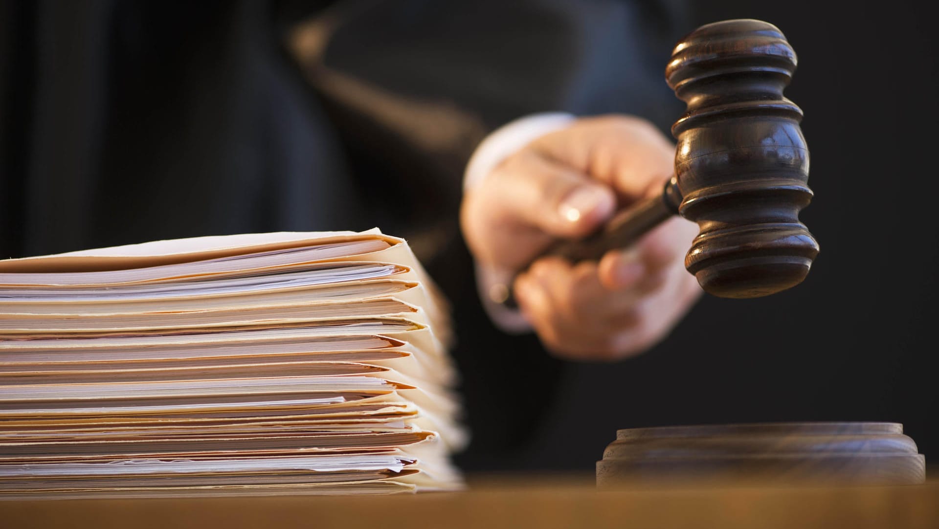 Gerichtsverhandlung: Ein Mann soll eine Frau sexuell belästigt haben. Sein Penis soll nun als Beweisstück dienen. (Symbolbild) Gerichtsverhandlung: Ein Mann soll eine Frau sexuell belästigt haben. Sein Penis soll nun als Beweisstück dienen. (Symbolbild)