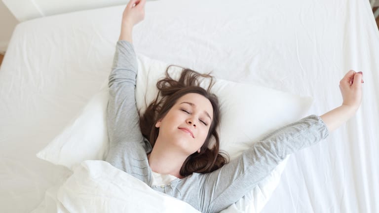Gesunder Schlaf: Eine gute Nacht hängt nicht unbedingt von einer teuren Matratze ab.