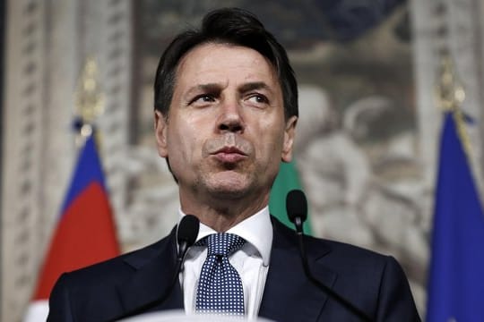 Der designierte italienische Regierungschef Giuseppe Conte spricht in Rom zu Journalisten.